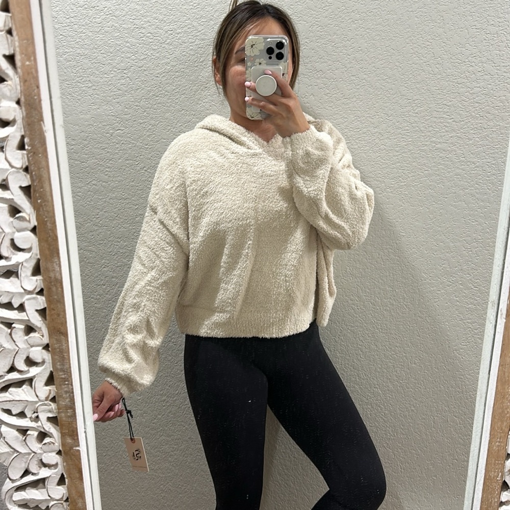 🆕 sincerely Jules chenille cream beige cropped sweater hoodie super soft medium